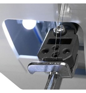 Surjeteuse BROTHER 2104D