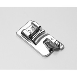 Pied roulotté de 4 mm ELNA 9 mm réf 202081203