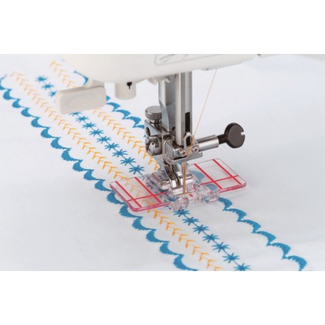 Pied points satin avec guide lignes ELNA 9 mm réf 202084206