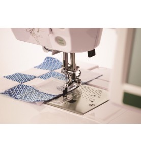 Pied quilting avec guides ELNA 7 mm 200449012 200449001