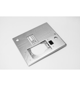 Plaque aiguille point droit ELNA 846833109 pour 720 et 7200