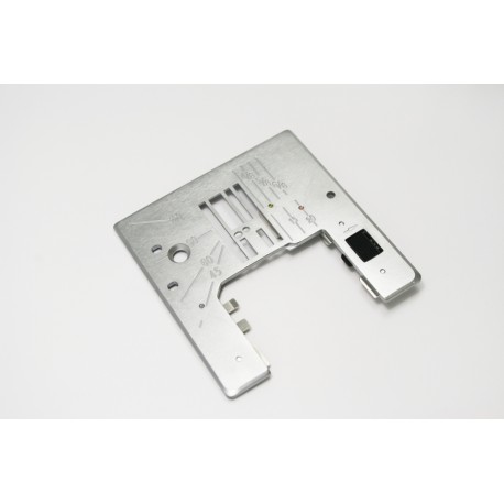 Plaque aiguille point droit ELNA 200088101 eXperience 520, 520S, 540 et 540S