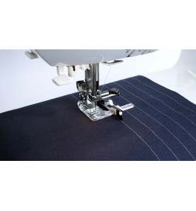 Pied avec guide couture ajustable ELNA 7 mm réf 202221001