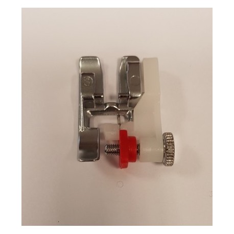 Pied surfilage et point invisible numéro 3 PFAFF 820256096