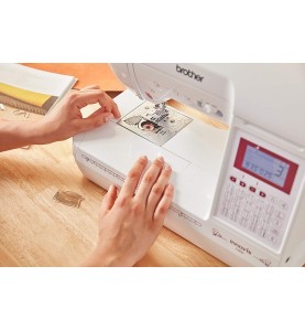 Machine à coudre BROTHER INNOVIS F400 + Table d'extension WT14 offerte