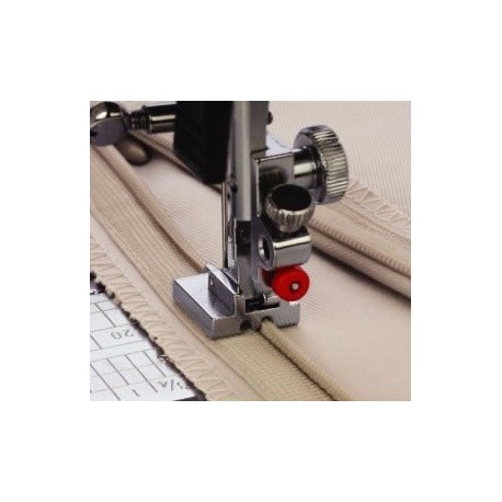 Pied fermeture invisible JANOME 7 mm réf 200333311 200333001