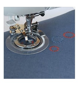 Pied point fleur et cercles ELNA 7 mm réf 202258007