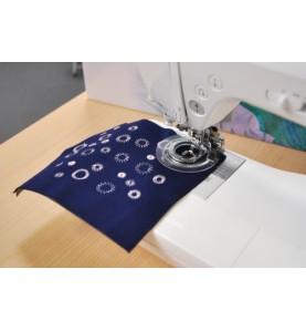 Pied point fleur et cercles ELNA 7 mm réf 202258007