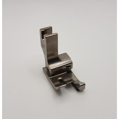Pied compensé à droite 7 mm JUKI TL réf A9850-D25-0A0 pour TL-2200 et TL-2300 Pied compensé à droite 7 mm JUKI TL réf A9850-D25-0A0 pour TL-2200 et TL-2300