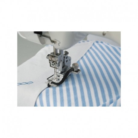 Pied avec guide central recouvreuse JANOME réf 795819108