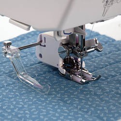 Pied double entraînement + guides Excellence 680 et 680+ ELNA 20223...