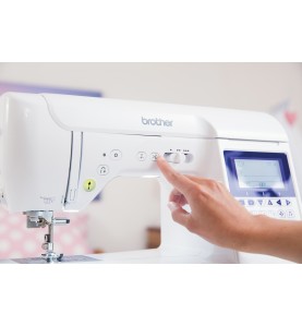 Machine à coudre BROTHER INNOVIS F420 + table d'extension WT14 offerte