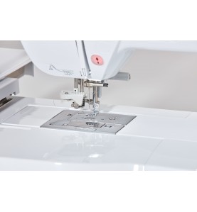 Machine à broder BROTHER INNOVIS 880E EN CADEAU UN CADRE EF 75