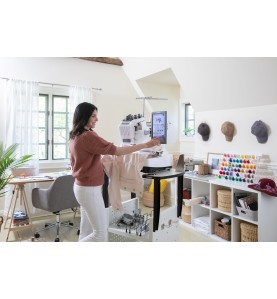 Machine à broder BROTHER PR680W Entrepreneur + Table VRPRNSTD et Sy...