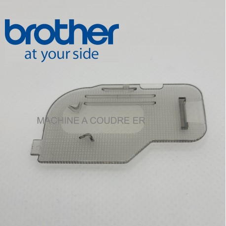 Couvercle de plaque BROTHER Innovis M240ED et M340ED réf XH1054001