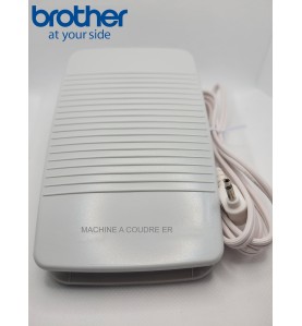 Pédale BROTHER Innovis 1100 et 1150 Inventio réf XZ5098001
