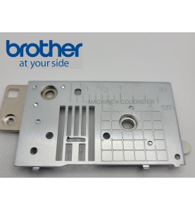 Plaque aiguille Brother Innovis 10 10A 15 20 27 réf XF4998001
