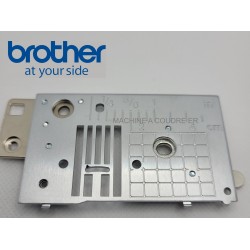 Plaque aiguille Brother Innovis 30 35 réf XF4998001