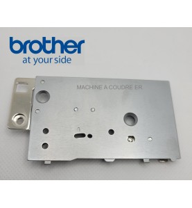 Plaque aiguille Brother Innovis V3 réf XF4578101