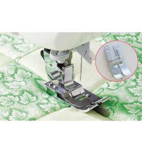 Pied de bordure R avec guide central JUKI UX8 et NX7 réf 40245090