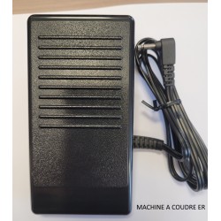 Pédale BROTHER Innovis 200, 350, 400, 550 et 600 réf XD0496221