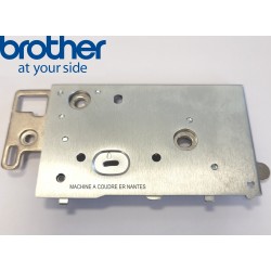 Plaque aiguille BROTHER Innovis M240ED et M340ED réf XG8515001