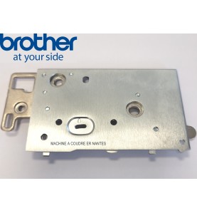 Plaque aiguille BROTHER Innovis M240ED et M340ED réf XG8515001