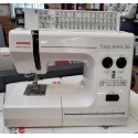 Machine à coudre JANOME EASY JEANS 26 + coffret Madeira offert