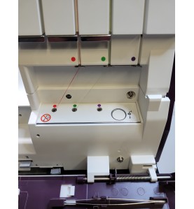 PFAFF ADMIRE AIR 7000 surjeteuse et recouvreuse