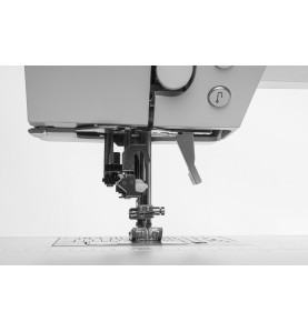 Machine à coudre et à broder PFAFF CREATIVE AMBITION 640 - 2 % de r...