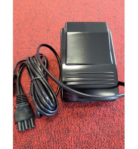 Pédale avec interrupteur 2 vitesses JANOME Easy Jeans et Brio réf 5...