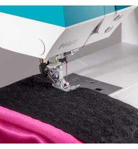 Machine à coudre PFAFF AMBITION 620 - 2 % de remise