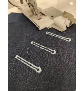 Machine à coudre JUKI HZL-UX8