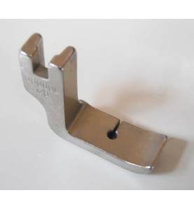 Pied ganseur passepoil 3 mm JUKI TL réf A9845-D25-0A0 pour TL-2200 ...