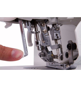 Surjeteuse JUKI MO-734DEN