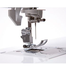 Machine à coudre BROTHER INNOVIS VQ2 + pack de pieds CSP2 offert