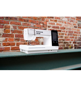 Machine à coudre JANOME MEMORY CRAFT 9480 QC Professional + coffret...