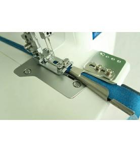 Pied pose biais recouvreuse JUKI réf 40255759 pour MCS-1800 et MO-735