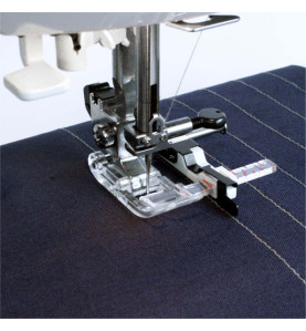 Pied avec guide couture ajustable ELNA 7 mm réf 202221001