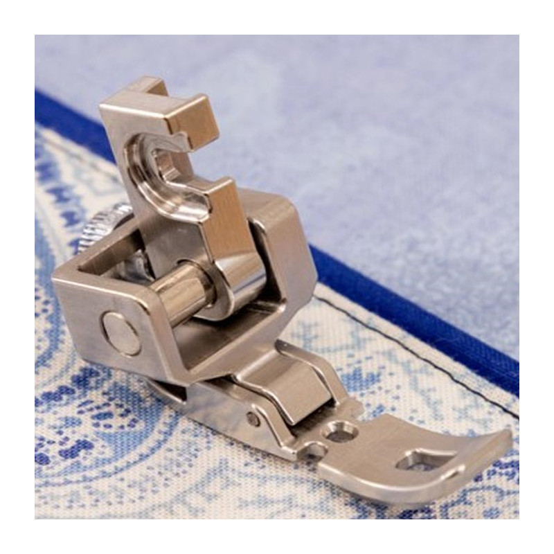 Pied réglable fermeture et passepoil BROTHER F091