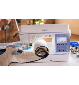 Machine à coudre BROTHER INNOVIS 1350 Inventio + CADEAU BROTHER
