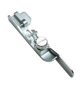 Pied point invisible pour aiguille de droite surjeteuses JUKI réf A...