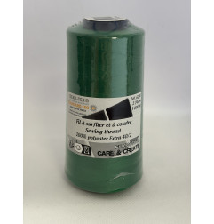 Cône 2743 m polyester vert foncé 6230-136 couture & surfilage