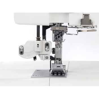 Enfile aiguille Janome CoverPro 3000